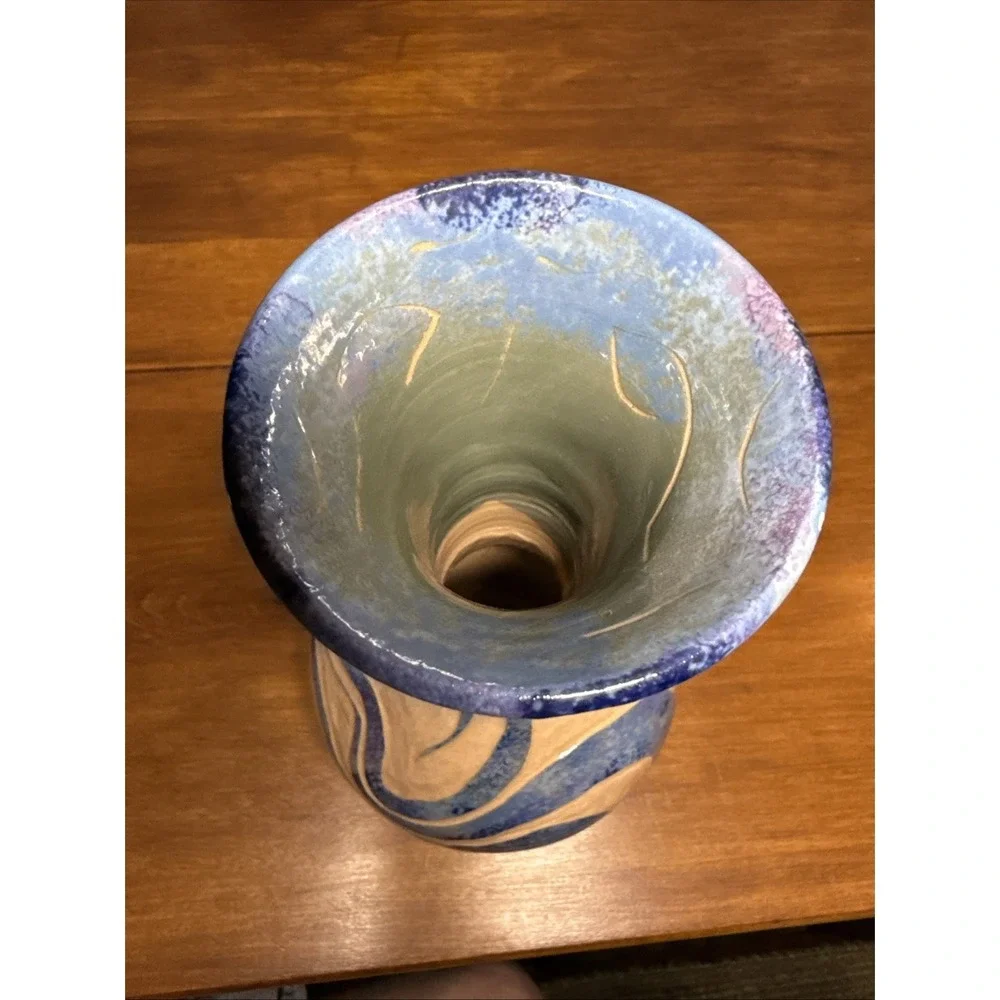 VTG‎  Jamaica Wassi Art Vase Carved Rare Pottery 9 Inches Blue/Tan Abstract 2001